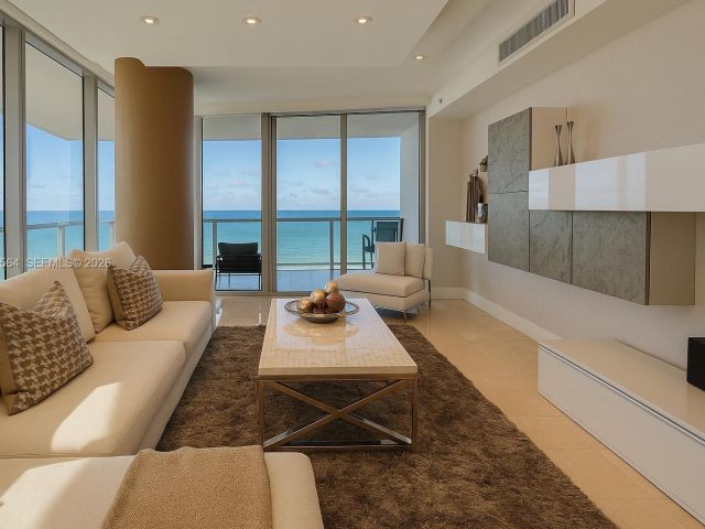 Apartment for rent  Unit #908 - photo 7523806