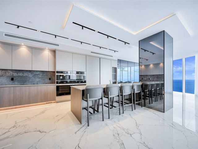 Apartment for sale  Unit #3905 - photo 7523017