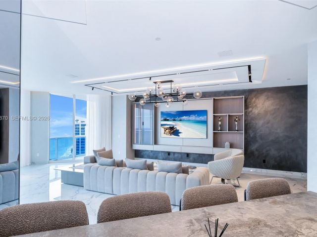 Apartment for sale  Unit #3905 - photo 7523027