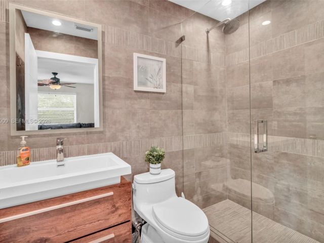 Home for sale at 15726 SW 76th Ter - photo 7521440