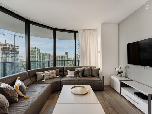 Apartment for sale  Unit #3509 - photo 7522923