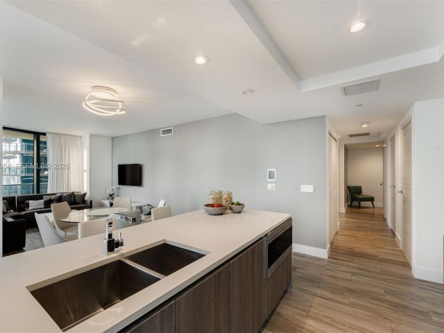 Apartment for sale  Unit #3509 - photo 7522927