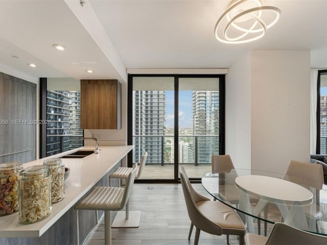 Apartment for sale  Unit #3509 - photo 7522930