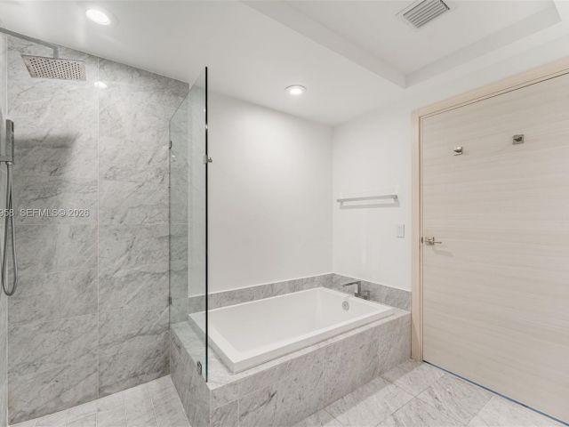 Apartment for sale  Unit #3509 - photo 7522935