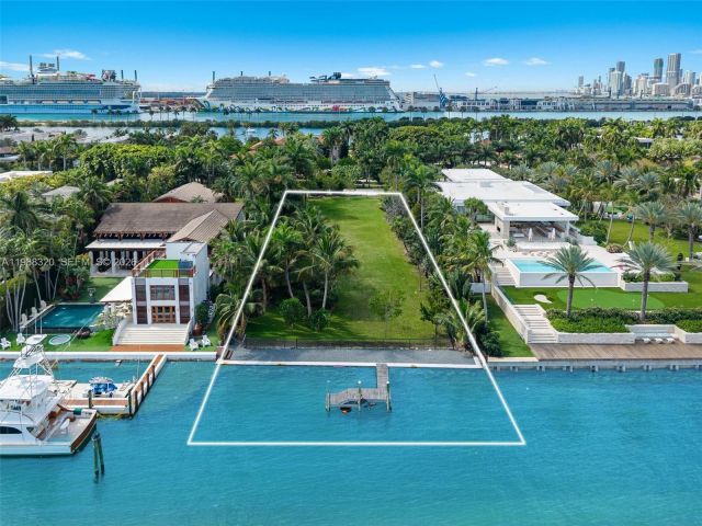 Home for sale at 93 Palm Ave - photo 7520650