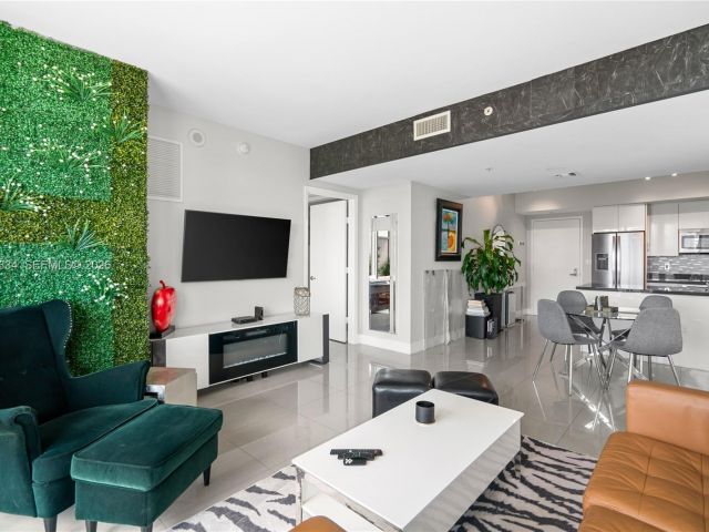 Apartment for rent  Unit #4702 - photo 7523081