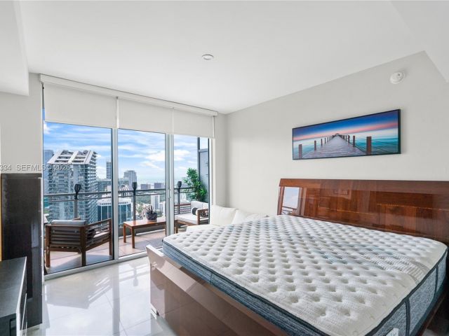 Apartment for rent  Unit #4702 - photo 7523094