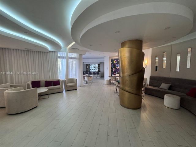 Apartment for rent  Unit #1002 - photo 7522055