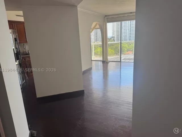 2-bedroom condo for rent in Aventura - 3610 Yacht Club Dr 1002 - MondialRealty