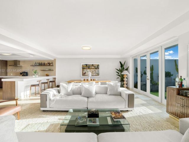 Apartment for sale  Unit #D - photo 7523998