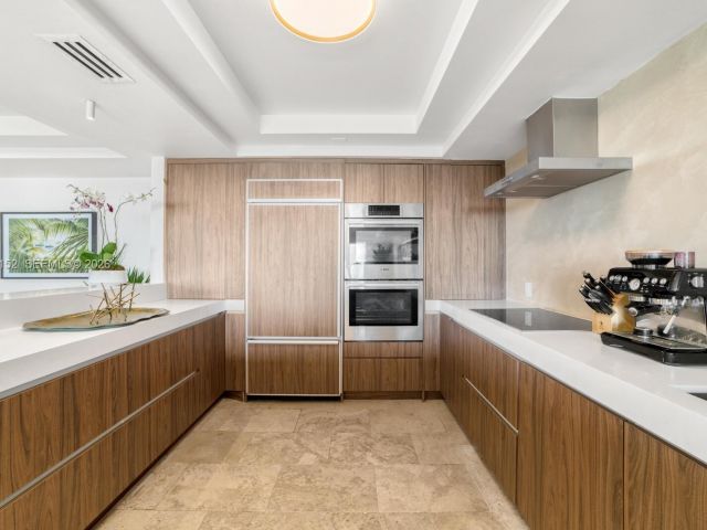 Apartment for sale  Unit #D - photo 7523999