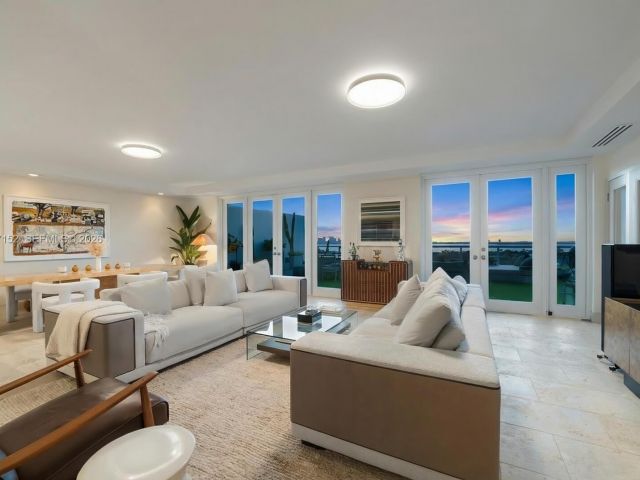 Apartment for sale  Unit #D - photo 7524008