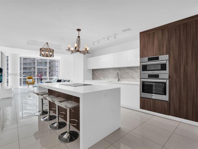 Apartment for rent  Unit #2912 - photo 7525214