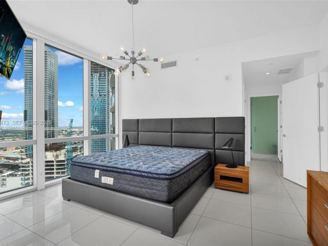 Apartment for rent  Unit #2912 - photo 7525225