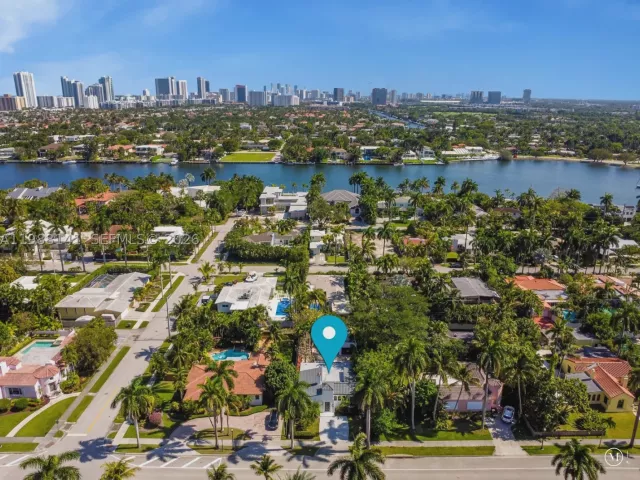 4-bedroom home for sale in Hollywood - 1108 Harrison St - MondialRealty