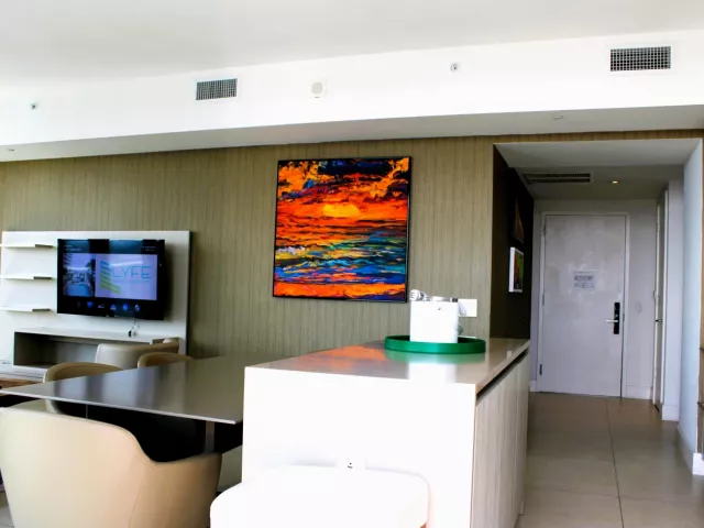2-bedroom condo for sale in Hollywood - 4111 S Ocean Drive 3011 - MondialRealty
