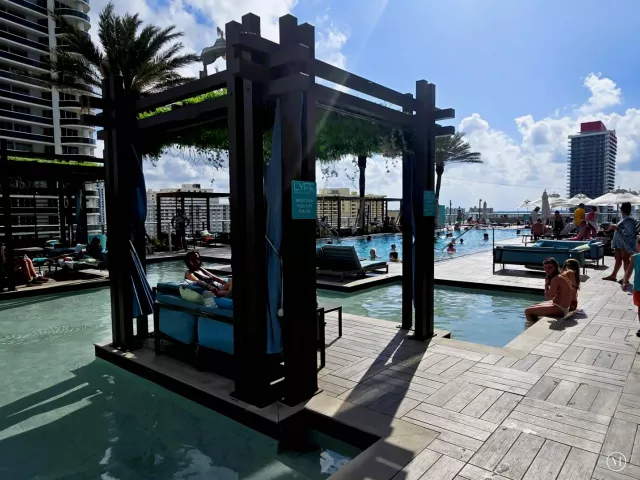 2-bedroom condo for sale in Hollywood - 4111 S Ocean Drive 3011 - MondialRealty