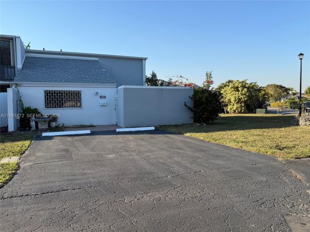 Home for sale at 2500 SW 122nd Ct - photo 7521480