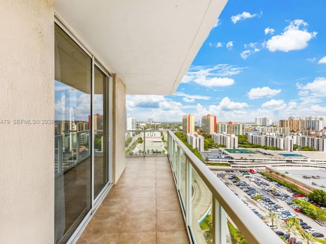 Apartment for rent  Unit #2007 - photo 7523066