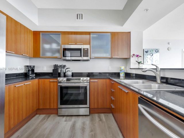 Apartment for rent  Unit #2007 - photo 7523068