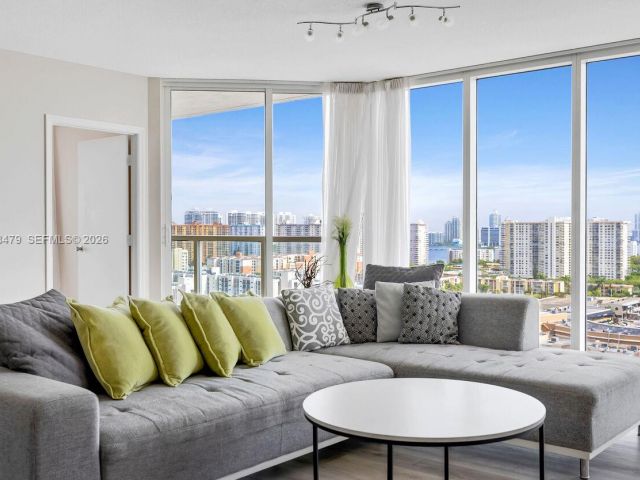 Apartment for rent  Unit #2007 - photo 7523071