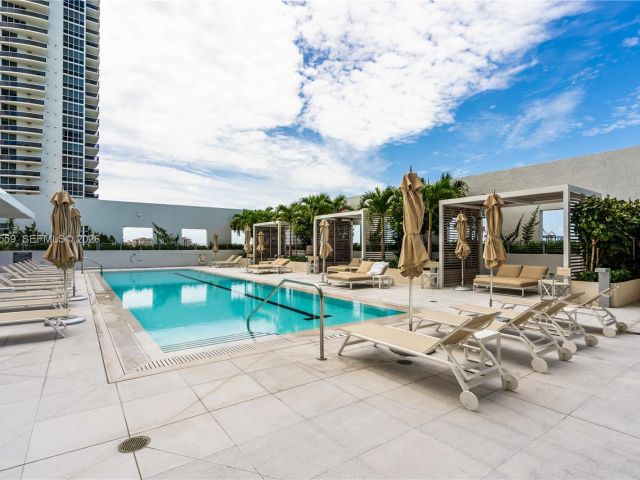 Apartment for rent  Unit #2005 - photo 7522457