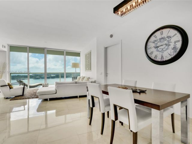 Apartment for rent  Unit #2005 - photo 7522463