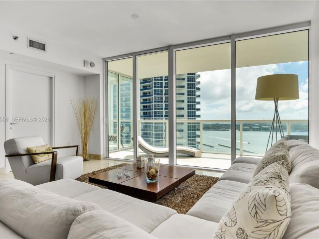 Apartment for rent  Unit #2005 - photo 7522466