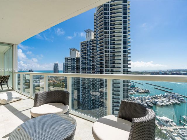 Apartment for rent  Unit #2005 - photo 7522471