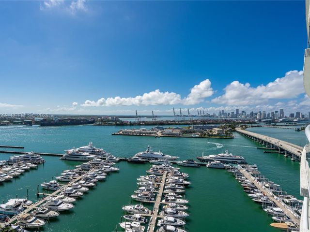 Apartment for rent  Unit #2005 - photo 7522472