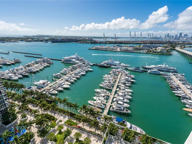 Apartment for rent  Unit #2005 - photo 7522473