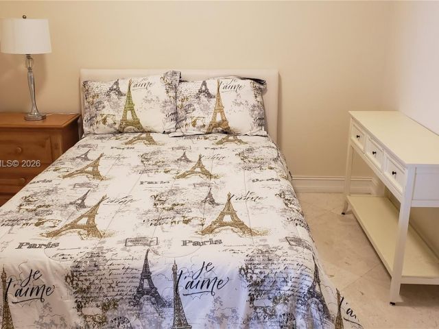 Apartment for rent  Unit #2404 - photo 7525100