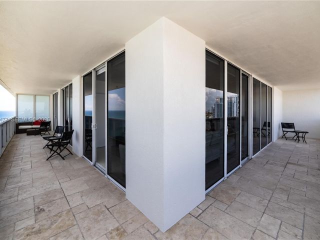 Apartment for rent  Unit #1808 - photo 7523857