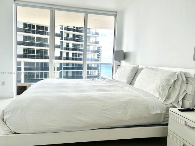 Apartment for rent  Unit #1808 - photo 7523873