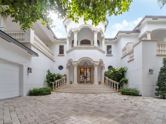 Home for rent at 100 Palm Ave - photo 7522736