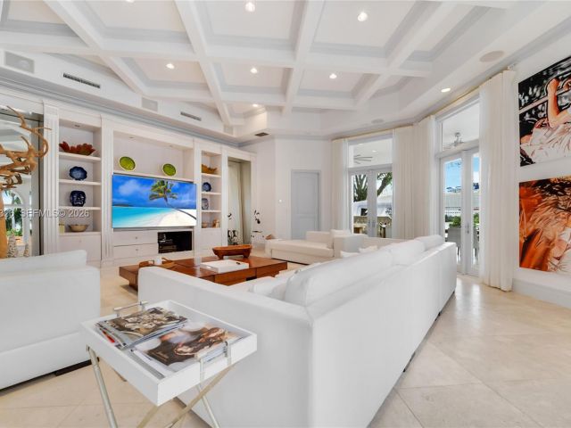 Home for rent at 100 Palm Ave - photo 7522747