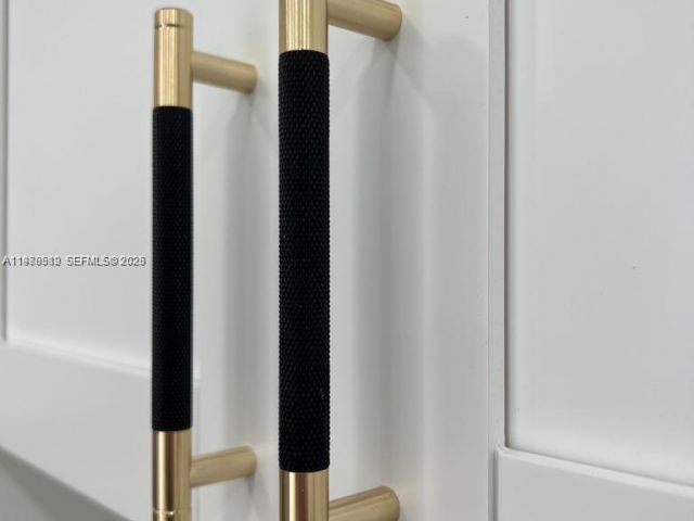 3-bedroom home for sale in Miami - 743 NW 77th Ter - MondialRealty