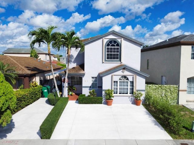 Home for sale at 13921 SW 164th St - photo 7531651