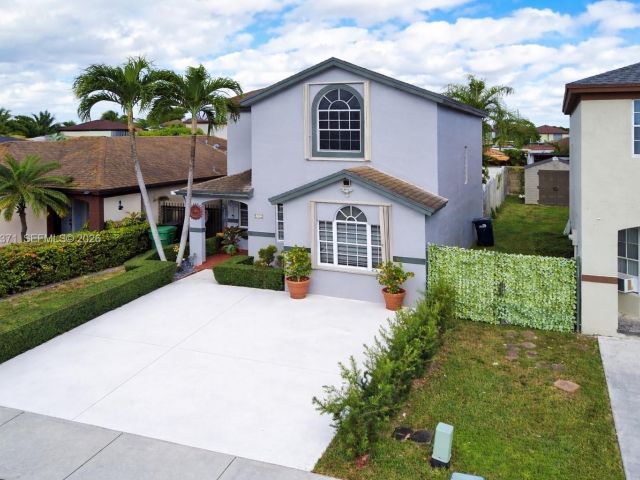 Home for sale at 13921 SW 164th St - photo 7531652