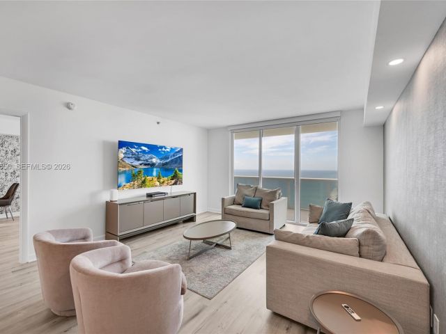 Apartment for rent  Unit #4603 - photo 7523921