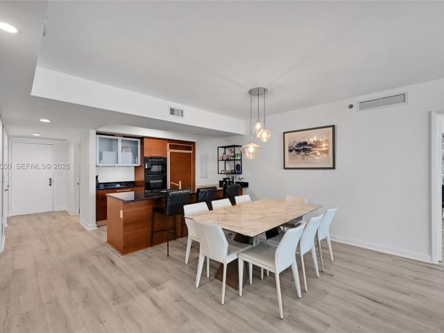 Apartment for rent  Unit #4603 - photo 7523926