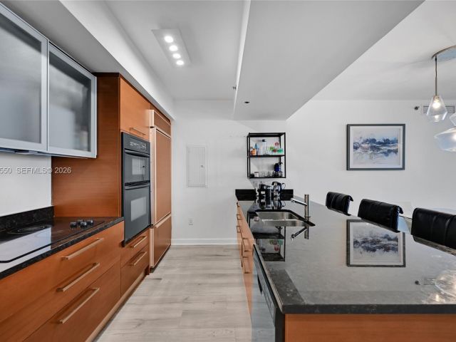 Apartment for rent  Unit #4603 - photo 7523934