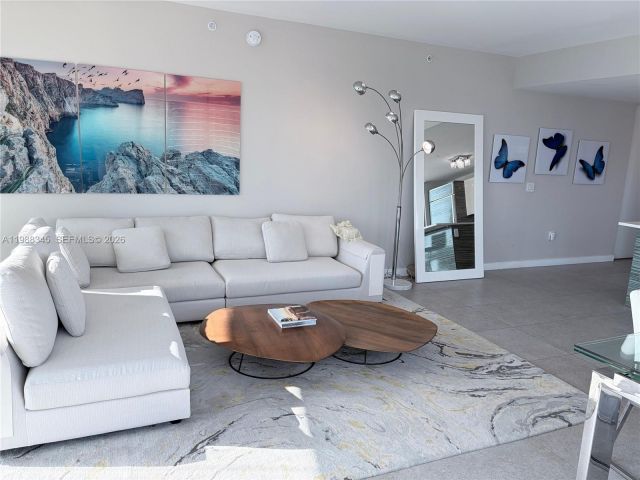 Apartment for rent  Unit #2001 - photo 7530186