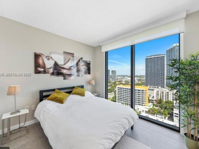 Apartment for rent  Unit #2001 - photo 7530201