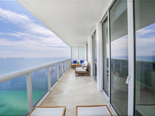 Apartment for rent  Unit #4511 - photo 7523898