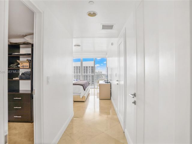 Apartment for rent  Unit #4511 - photo 7523912