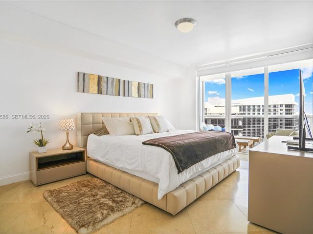 Apartment for rent  Unit #4511 - photo 7523915