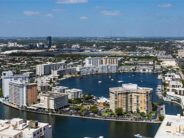 Apartment for rent  Unit #4504 - photo 7523878