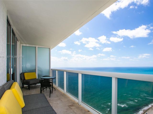 Apartment for rent  Unit #4504 - photo 7523879