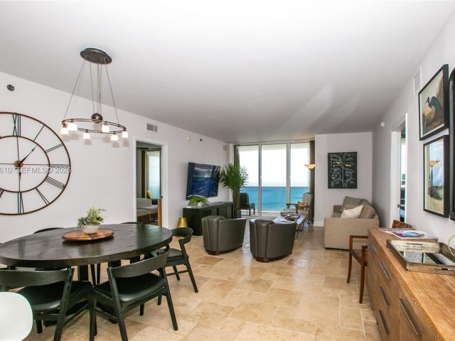 Apartment for rent  Unit #4504 - photo 7523881